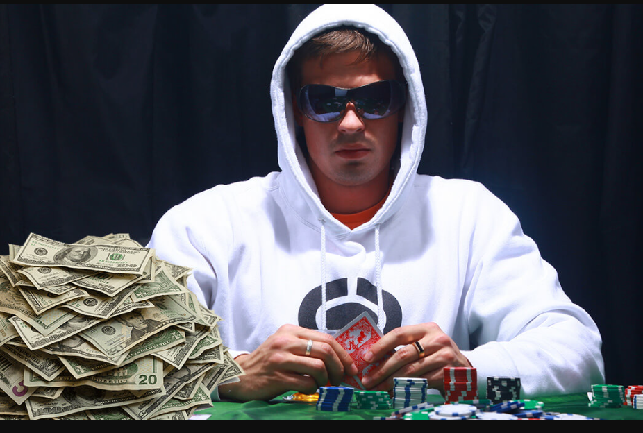 6 Cara Berpikir Seperti Pemain Poker yang Menguntungkan
